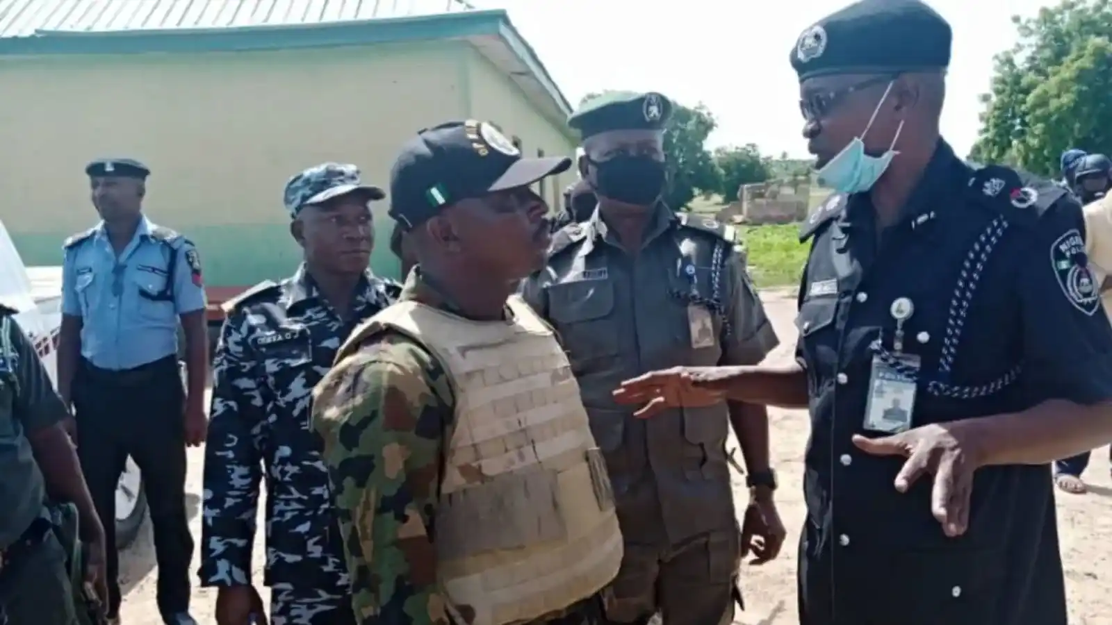 Drama as soldiers and police officers exchange blows in Plateau | Intel ...